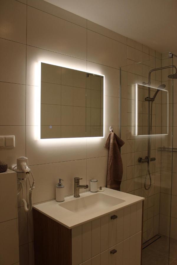 Emajoe Keeltekool Apartment Tartu Esterno foto