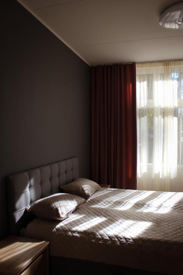 Emajoe Keeltekool Apartment Tartu Esterno foto