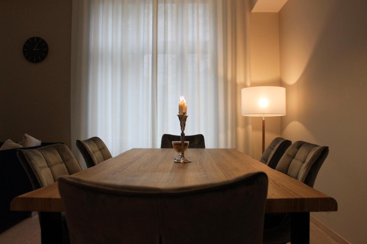 Emajoe Keeltekool Apartment Tartu Esterno foto