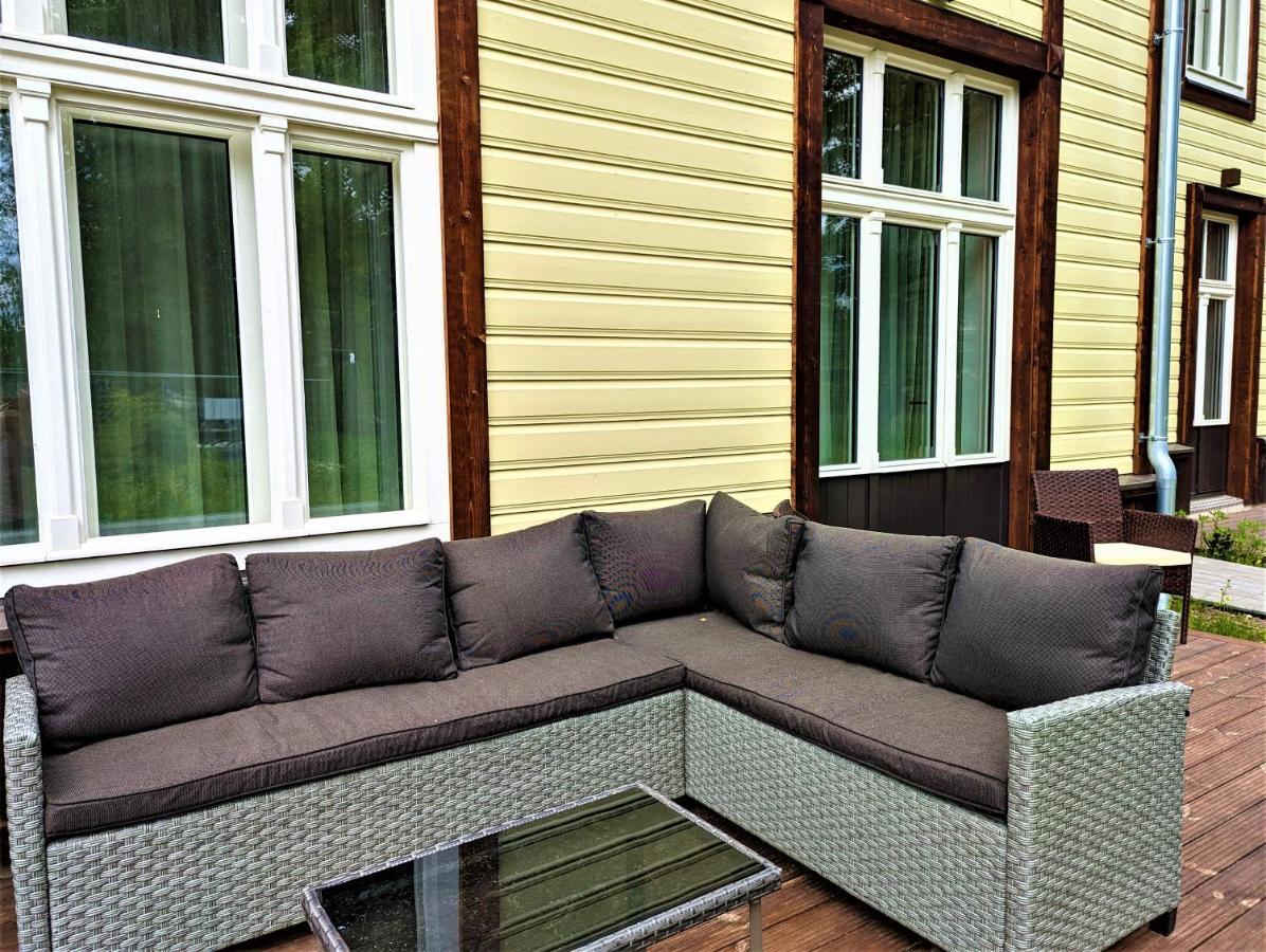 Emajoe Keeltekool Apartment Tartu Esterno foto
