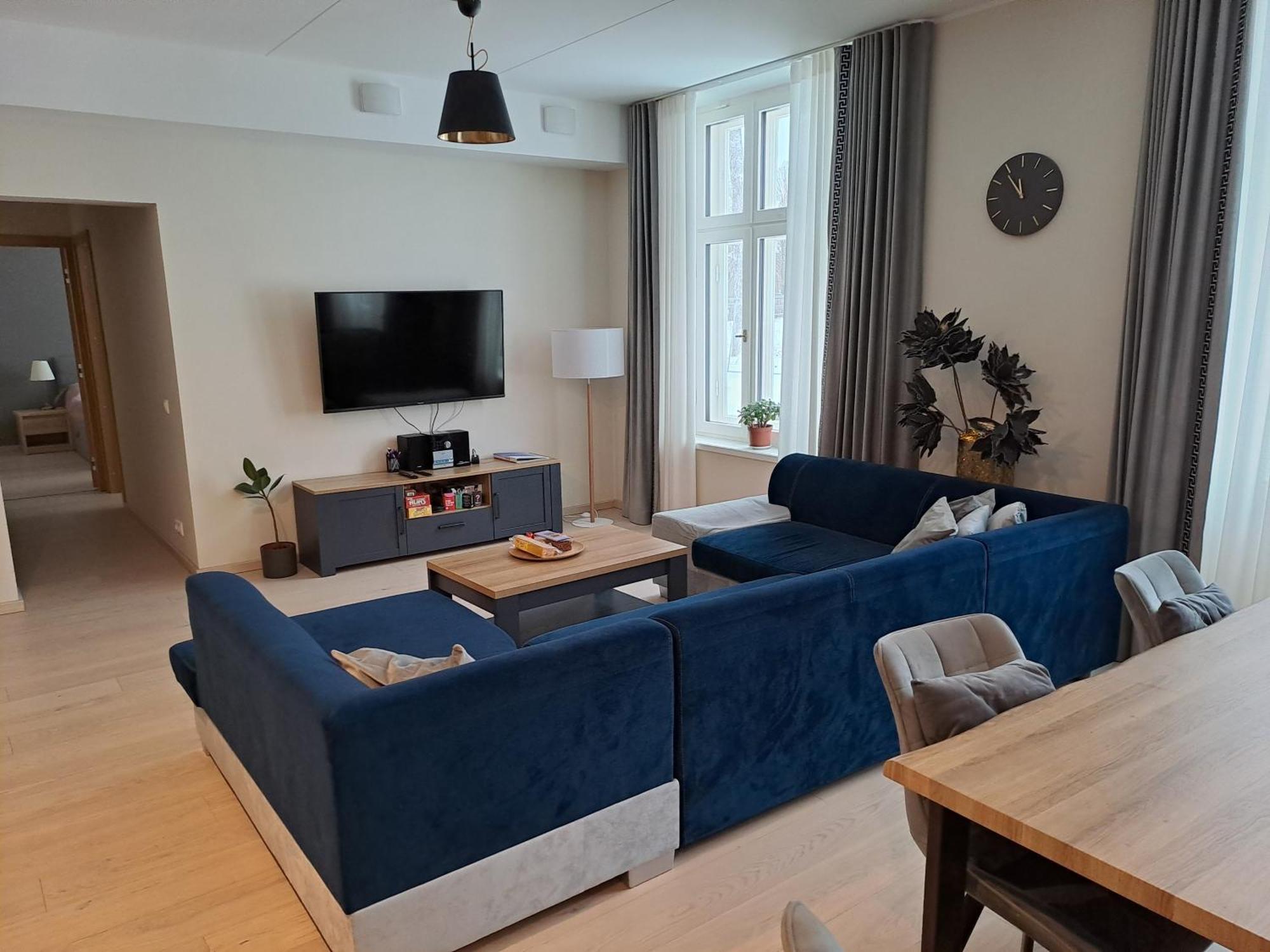 Emajoe Keeltekool Apartment Tartu Esterno foto